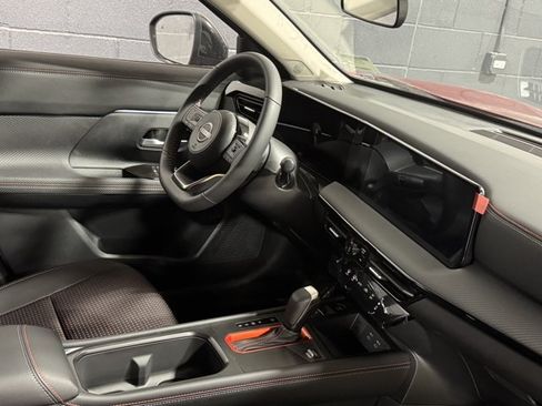New 2026 Nissan Kicks SR w/ Cold Weather Package AWD/4WD image 13
