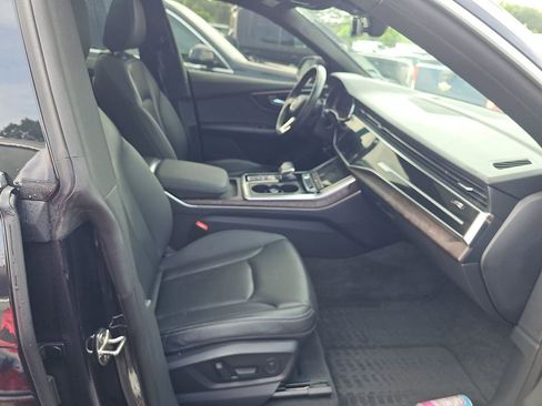 Used 2020 Audi Q8 Premium Plus w/ Premium Plus Package AWD/4WD image 5