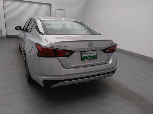 Used 2024 Nissan Altima 2.5 SV image 6