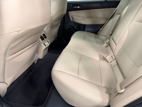 Used 2018 Subaru Outback 3.6R Limited image 26