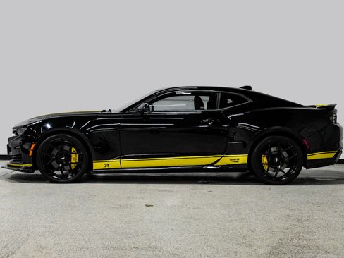 Used 2020 Chevrolet Camaro SS image 9