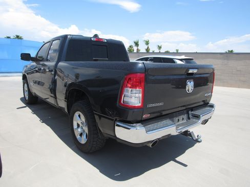 Used 2020 RAM 1500 Big Horn AWD/4WD image 4