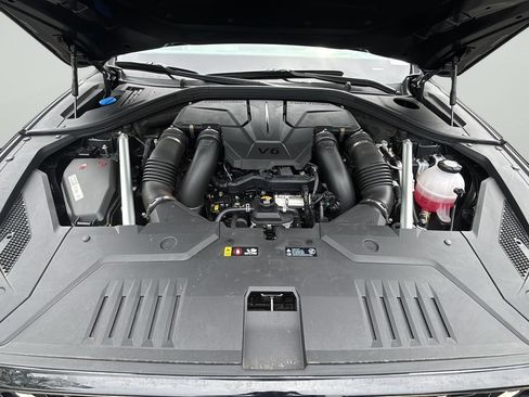 Certified 2026 Genesis GV70 3.5T Sport Prestige AWD/4WD image 9
