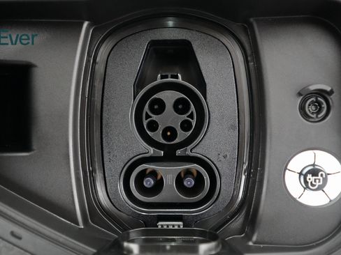 Used 2023 Ford F150 Lightning Lariat w/ Equipment Group 511A High image 20