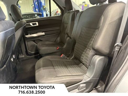 Used 2020 Ford Explorer XLT w/ Comfort Package image 24