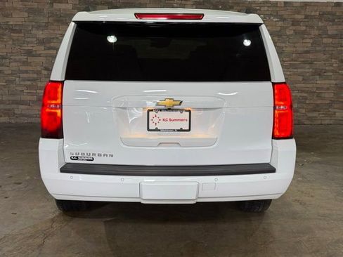 Used 2019 Chevrolet Suburban LT AWD/4WD image 7