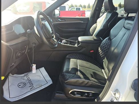 Used 2022 Jeep Grand Cherokee Summit image 14