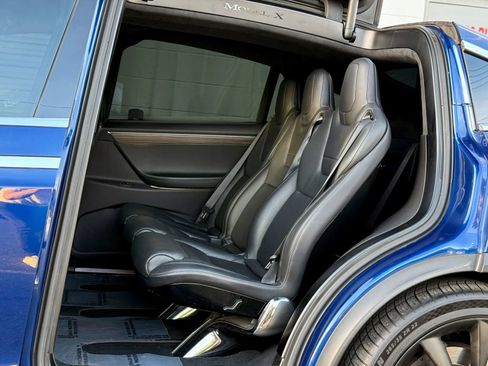 Used 2016 Tesla Model X 90D image 20