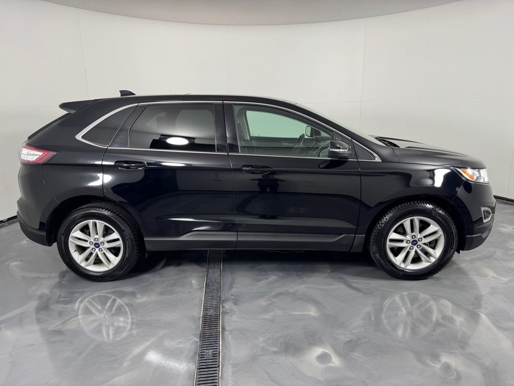 Used 2016 Ford Edge SEL w/ Equipment Group 201A AWD/4WD image 4
