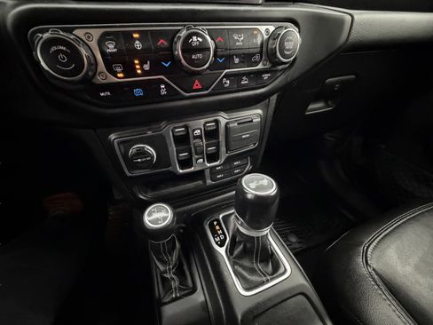 Used 2021 Jeep Wrangler Unlimited Sahara w/ Cold Weather Group image 6