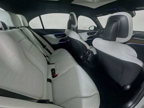 Used 2025 Mercedes-Benz C 300 Sedan image 27