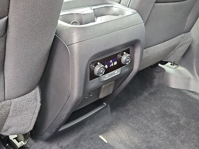 Used 2025 Chevrolet Traverse LT w/ Midnight/Sport Edition FWD image 9