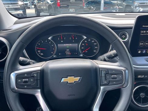 Used 2024 Chevrolet Blazer LT w/ Convenience Package FWD image 24