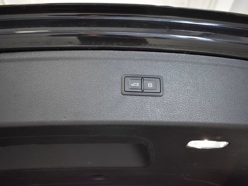 Used 2023 Audi Q5 2.0T Premium w/ Convenience Package AWD/4WD image 31