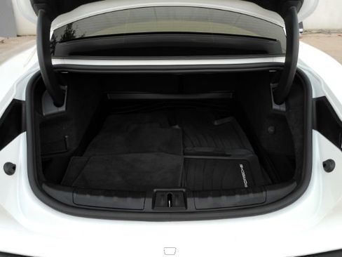 Used 2023 Porsche Taycan w/ Premium Package image 31