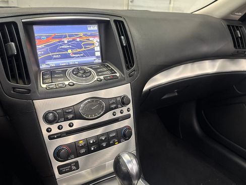 Used 2010 INFINITI G37 Convertible w/ Premium Pkg RWD image 13