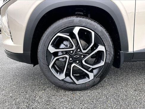 New 2026 Chevrolet Trax RS w/ Driver Confidence Package FWD image 7