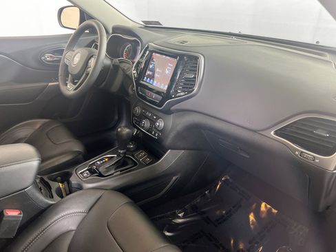 Used 2022 Jeep Cherokee Limited AWD/4WD image 28