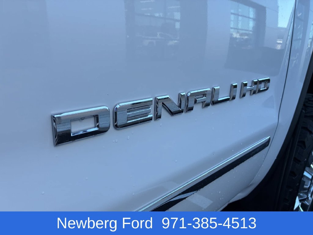 Used 2017 GMC Sierra 2500 Denali AWD/4WD image 12