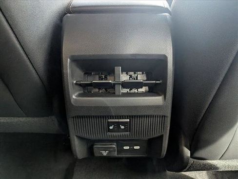 New 2026 Jeep Cherokee Overland image 18