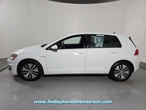 Used 2016 Volkswagen e-Golf SE image 3