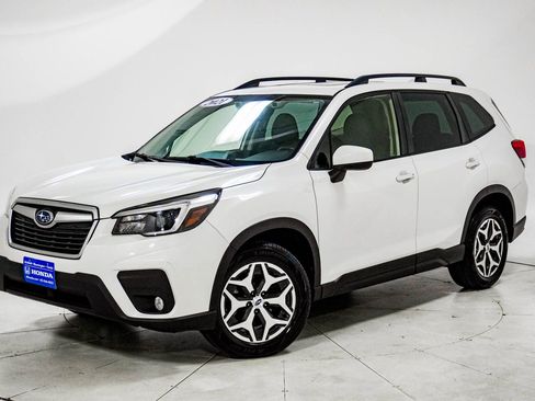 Used 2021 Subaru Forester Premium AWD/4WD image 1