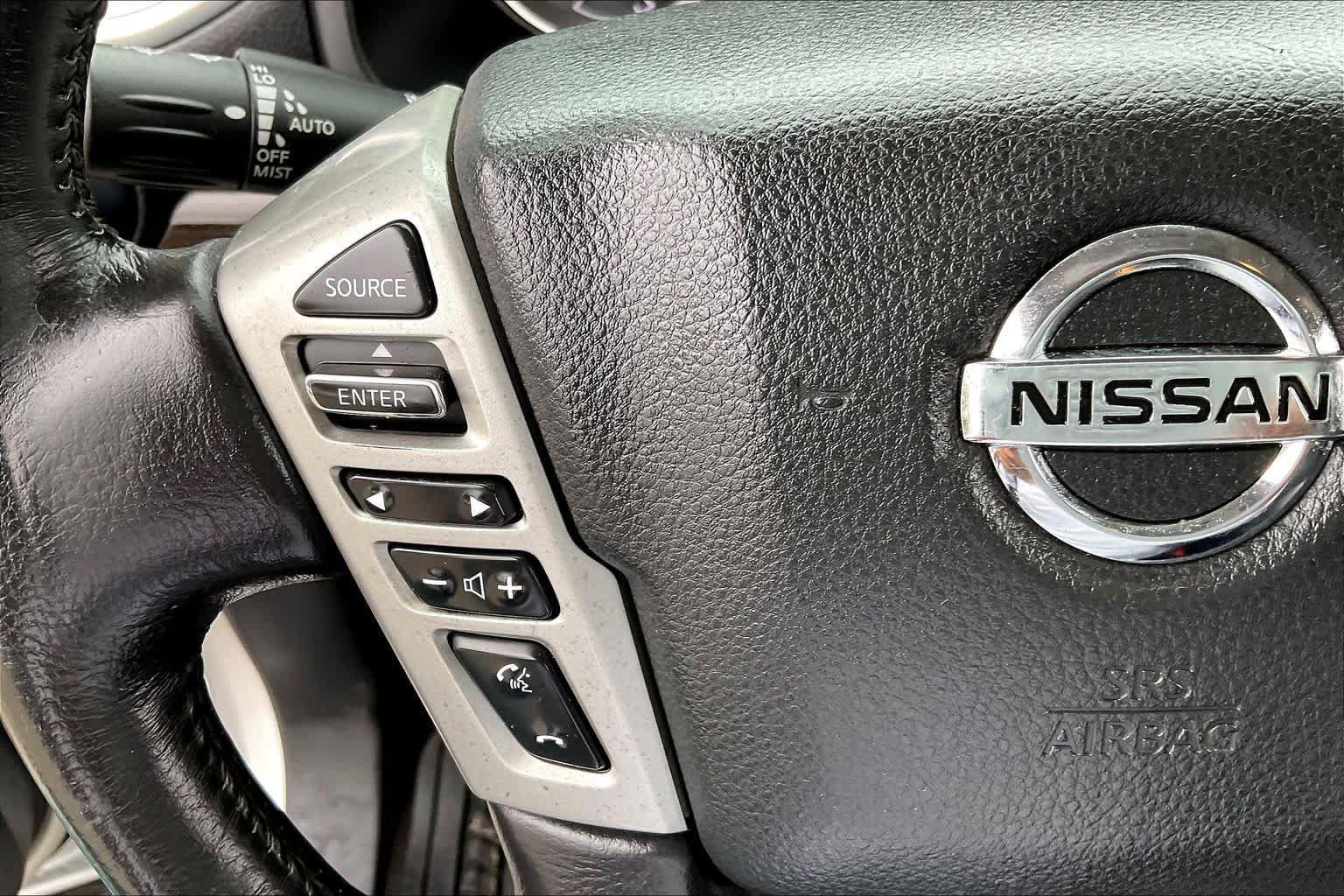 Used 2018 Nissan Titan SV w/ SV Convenience Package AWD/4WD image 21