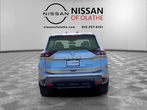 Certified 2025 Nissan Rogue SL w/ Tech Package image 26