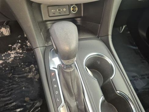 Used 2024 Chevrolet Equinox LS w/ Driver Confidence II Package image 15