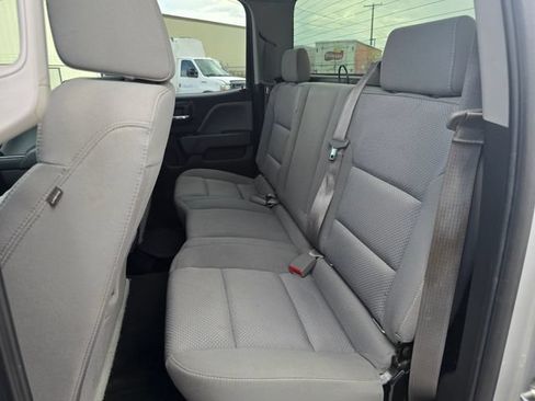 Used 2016 Chevrolet Silverado 1500 Custom w/ Custom Convenience Package AWD/4WD image 13