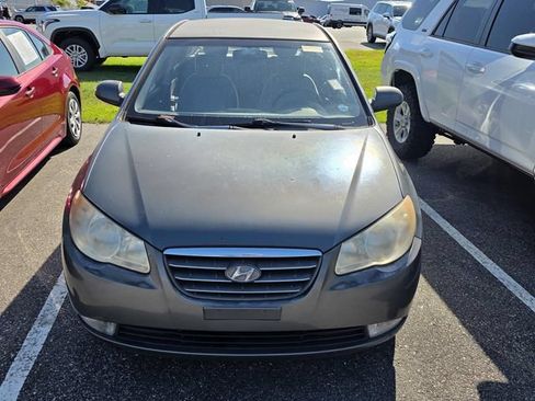 Used 2009 Hyundai Elantra GLS FWD image 2