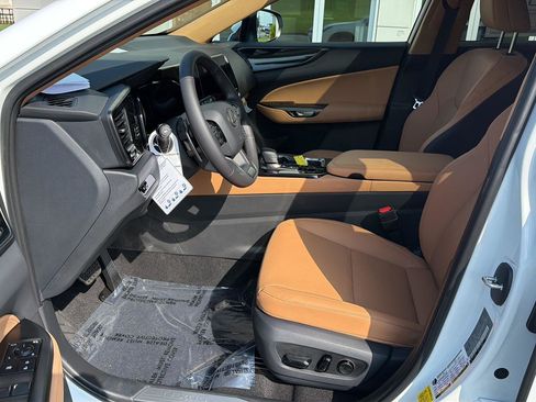 New 2026 Lexus NX 350 AWD image 10