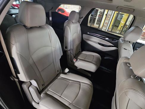 Used 2020 Buick Enclave Essence image 15