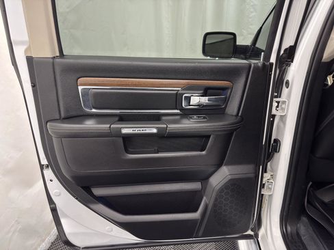 Used 2016 RAM 1500 Laramie w/ Convenience Group image 27