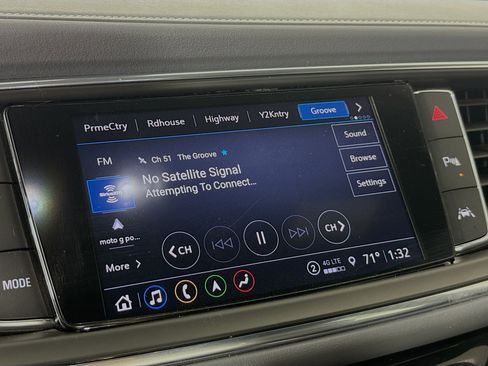 Used 2023 Buick Enclave Essence w/ Experience Buick Package image 17