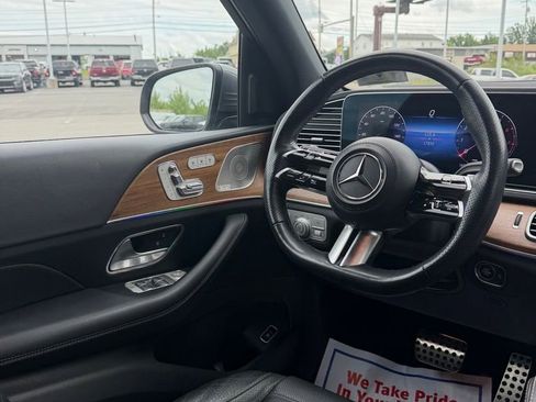 Used 2024 Mercedes-Benz GLS 450 4MATIC image 14