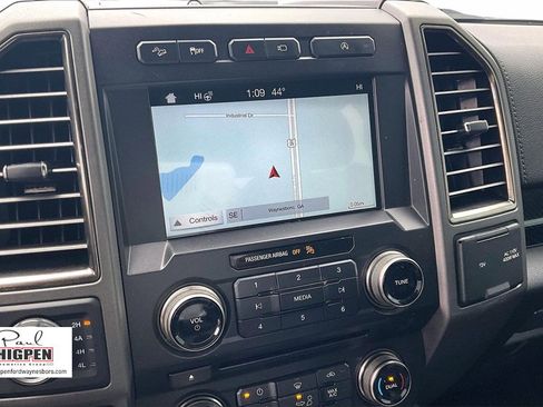 Certified 2018 Ford F150 Raptor w/ Equipment Group 802A Luxury image 6