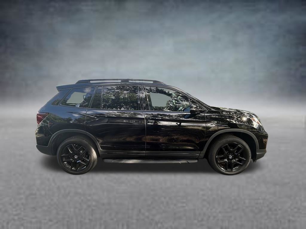 Used 2025 Honda Passport Black Edition image 8