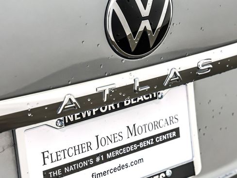 Used 2021 Volkswagen Atlas Cross Sport SE w/ V6 Towing Package image 9