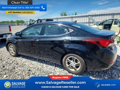 Used 2014 Hyundai Elantra SE FWD image 3