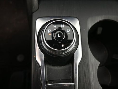 Used 2025 Ford Escape ST-Line image 26