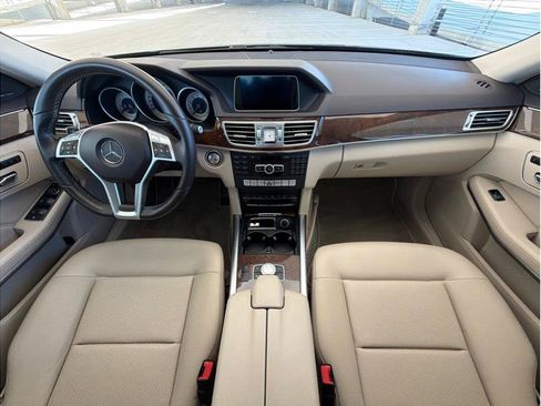 Used 2014 Mercedes-Benz E 350 4MATIC Sedan image 15