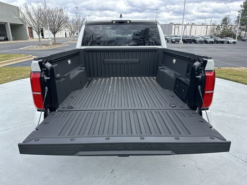 Certified 2024 Toyota Tacoma TRD Sport image 31