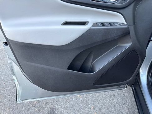 Certified 2024 Chevrolet Equinox LS FWD image 10
