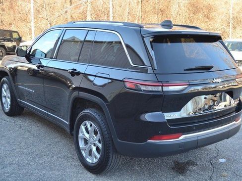 Used 2023 Jeep Grand Cherokee Altitude image 6