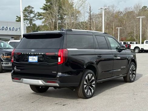 New 2026 Ford Expedition Max Platinum image 5