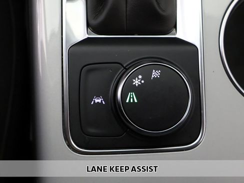 Used 2023 Chevrolet Blazer LT w/ Convenience Package FWD image 4
