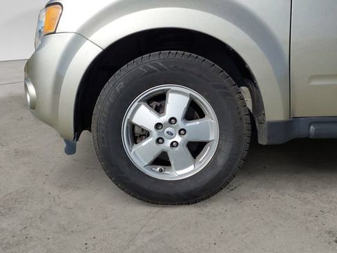 Used 2012 Ford Escape XLT AWD/4WD image 9