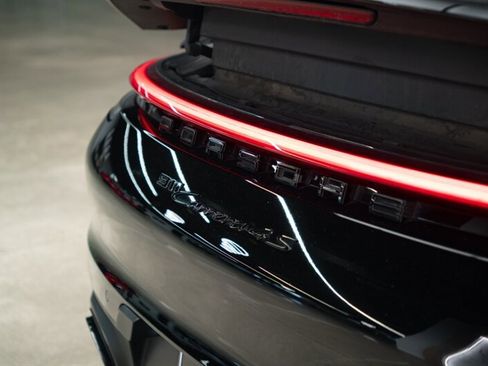 Used 2020 Porsche 911 Carrera 4S image 22