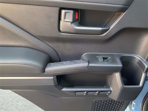 Used 2025 Toyota 4Runner TRD Off-Road image 13